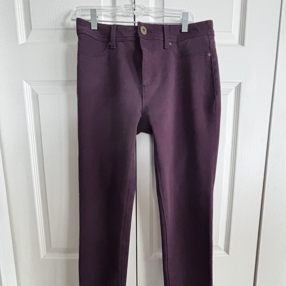 Nina Women’s High-Rise Jeans Size 30 x 29 | Plum | Excellent Pre-Owned